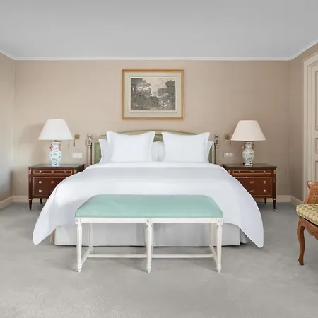 Four Seasons Ritz 5* ליסבון