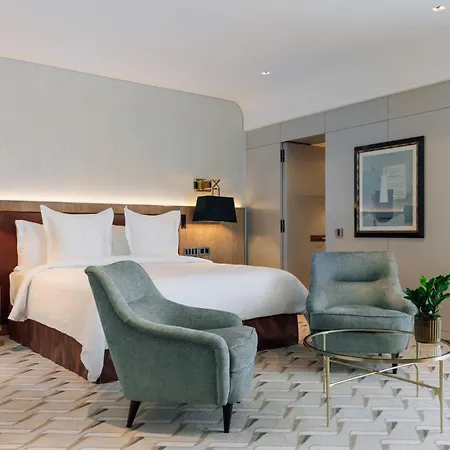 Four Seasons Ritz 5* ליסבון