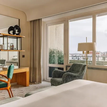 מלון Four Seasons Ritz
