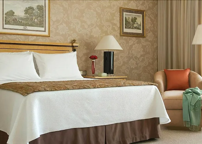 Four Seasons Ritz Hotel 5*