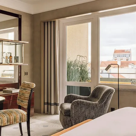 Four Seasons Ritz Hotel