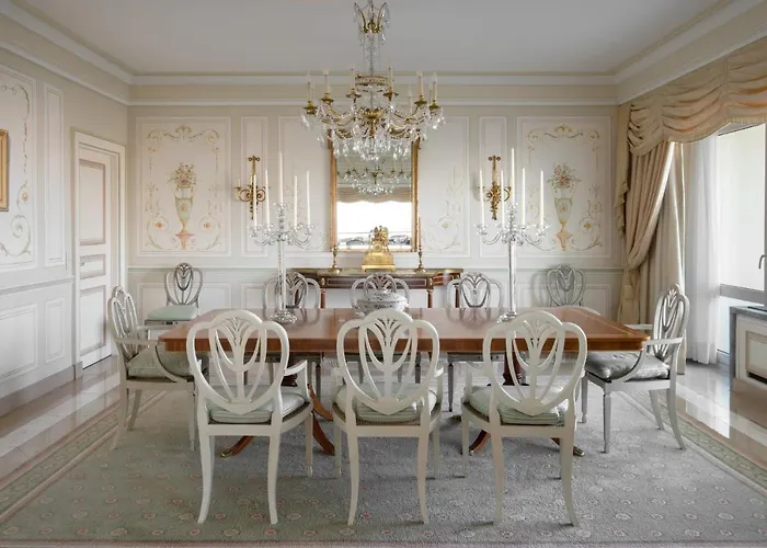 Отель Four Seasons Ritz 5*