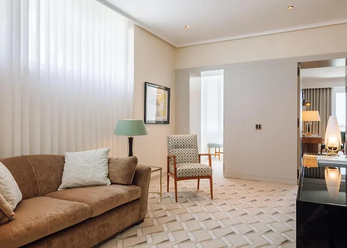 Four Seasons Ritz Отель