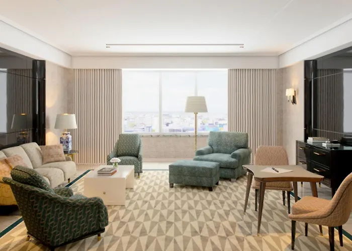 Отель Four Seasons Ritz