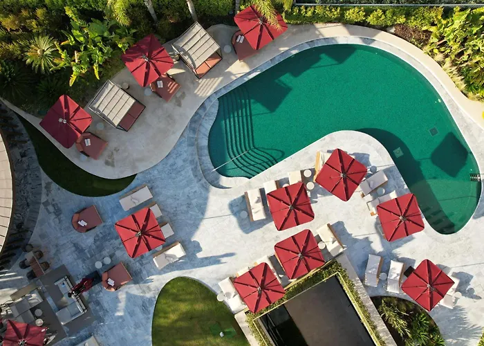 Отель Four Seasons Ritz 5*