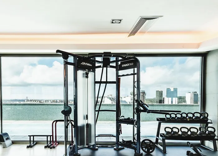 Four Seasons Ritz Отель