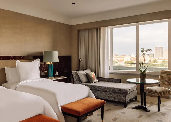 Four Seasons Ritz Hotel