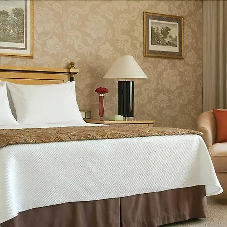 Four Seasons Ritz Hotel 5*