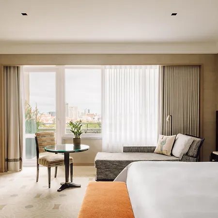 里斯本丽丝四季酒店 5*