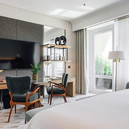 Four Seasons Ritz Hotel