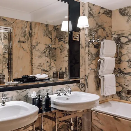Four Seasons Ritz Hotel 5*